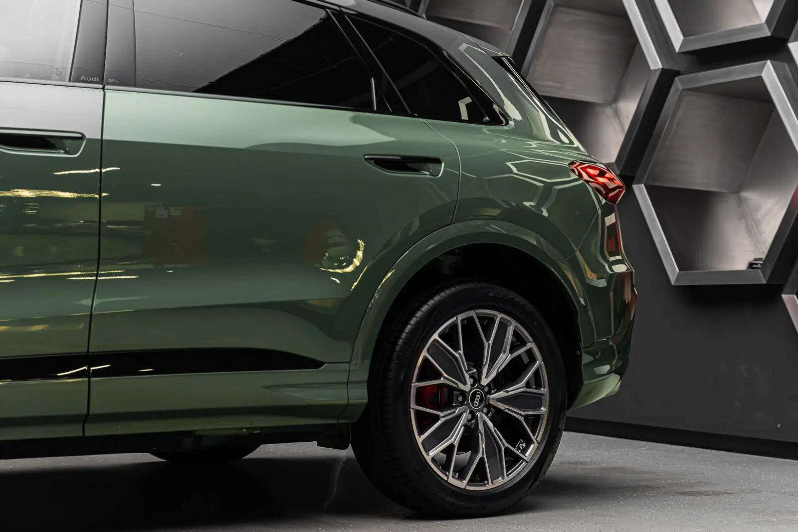 Audi Q5L 2025 8
