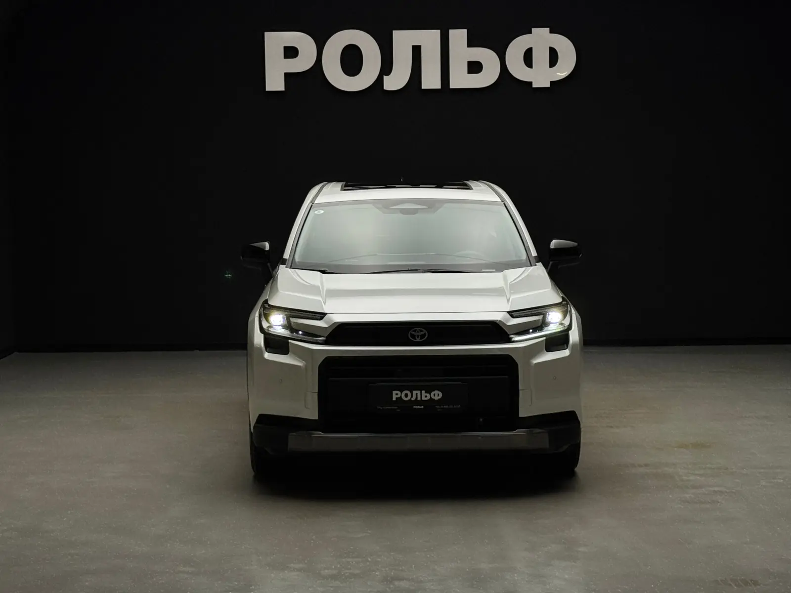 Toyota RAV4 2025 5