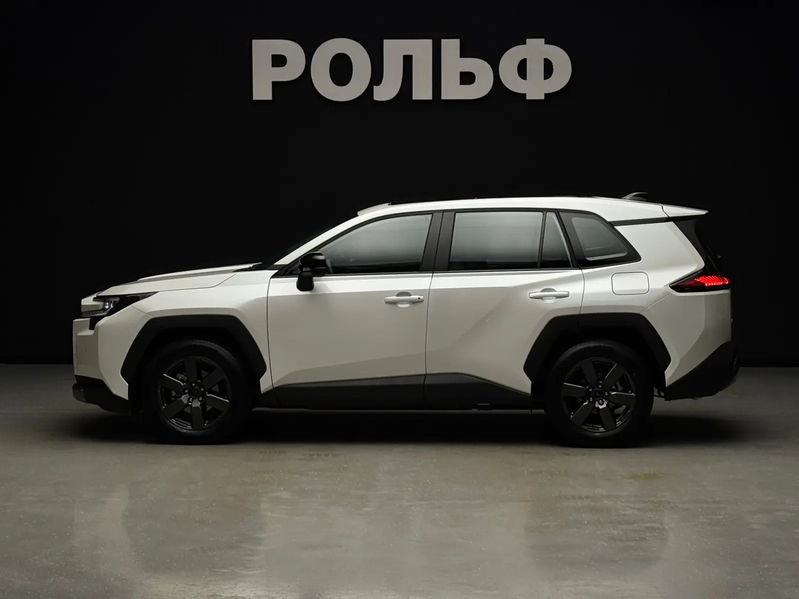 Toyota RAV4 2025 6