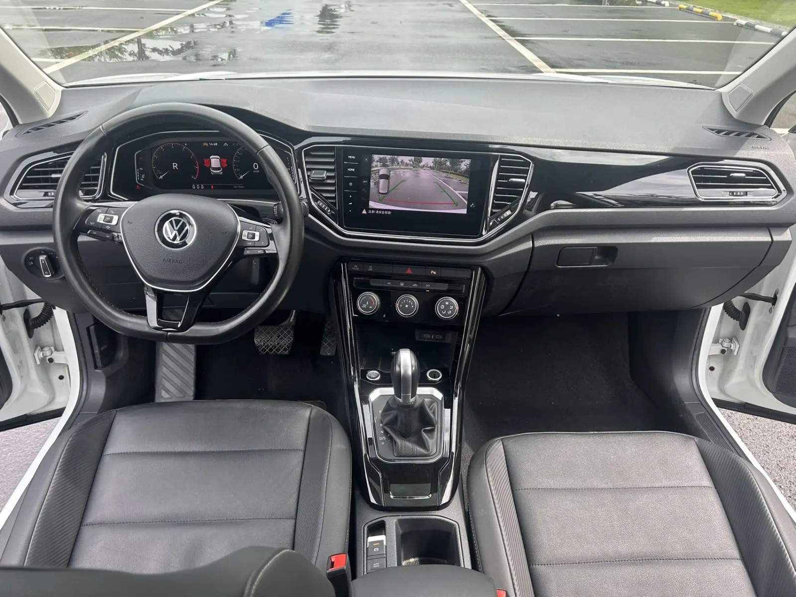 Volkswagen T-Roc, 2022