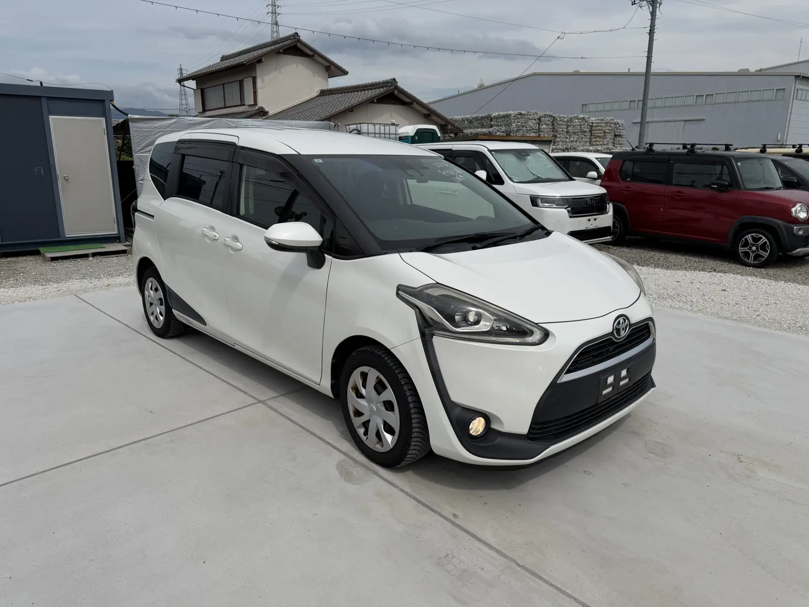 Toyota Sienta, 2017