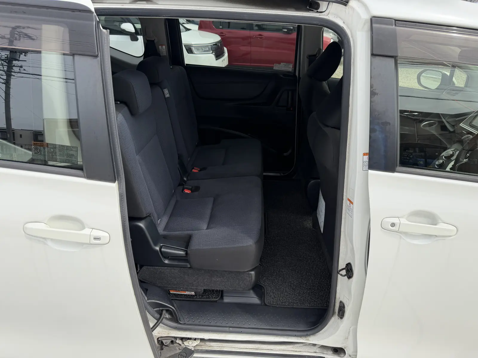 Toyota Sienta, 2017
