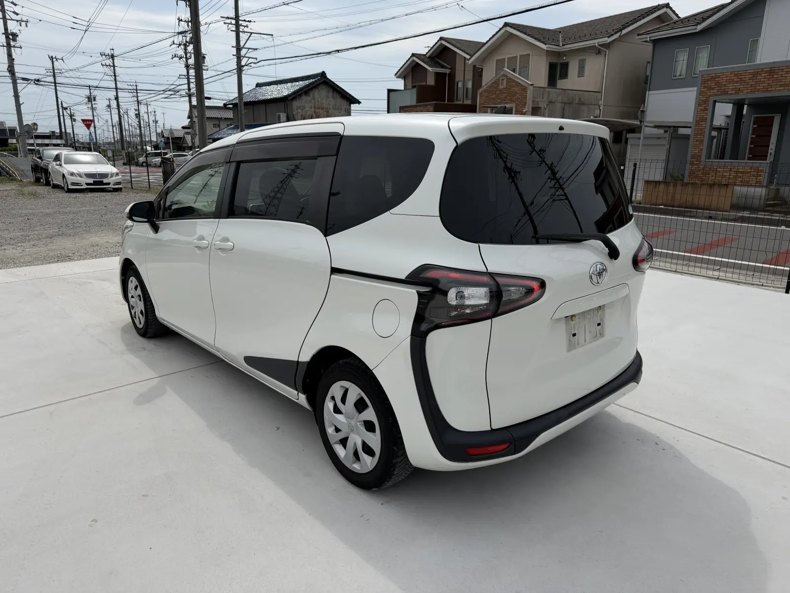 Toyota Sienta, 2017