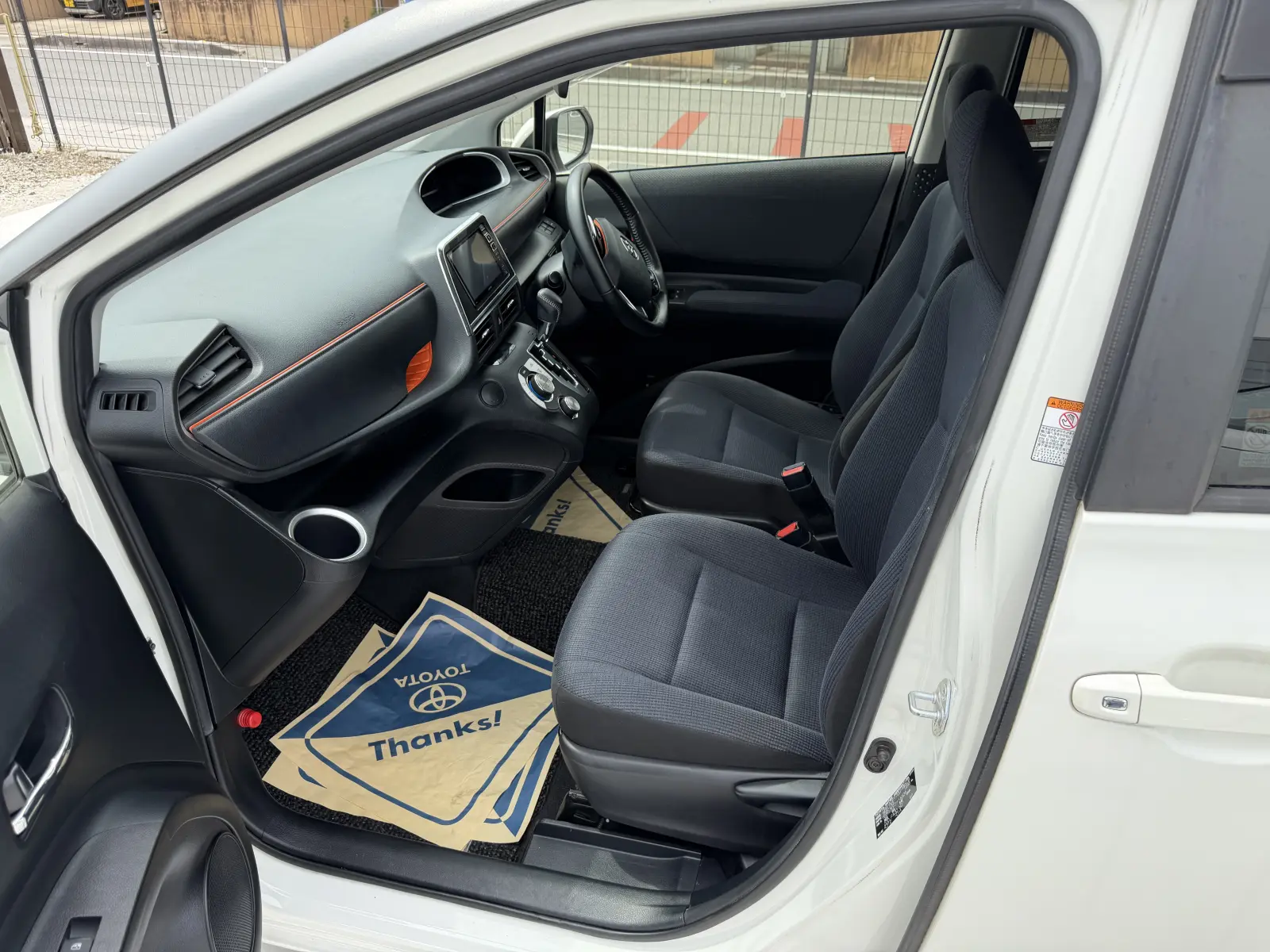 Toyota Sienta, 2017