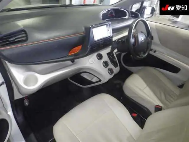 Toyota Sienta, 2016