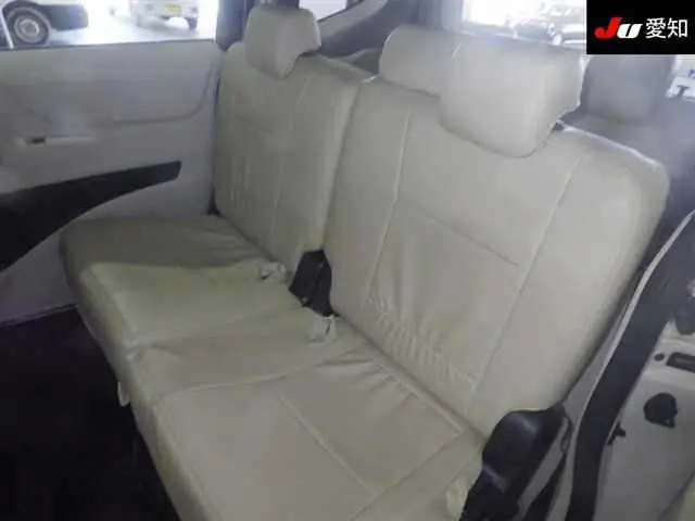 Toyota Sienta, 2016