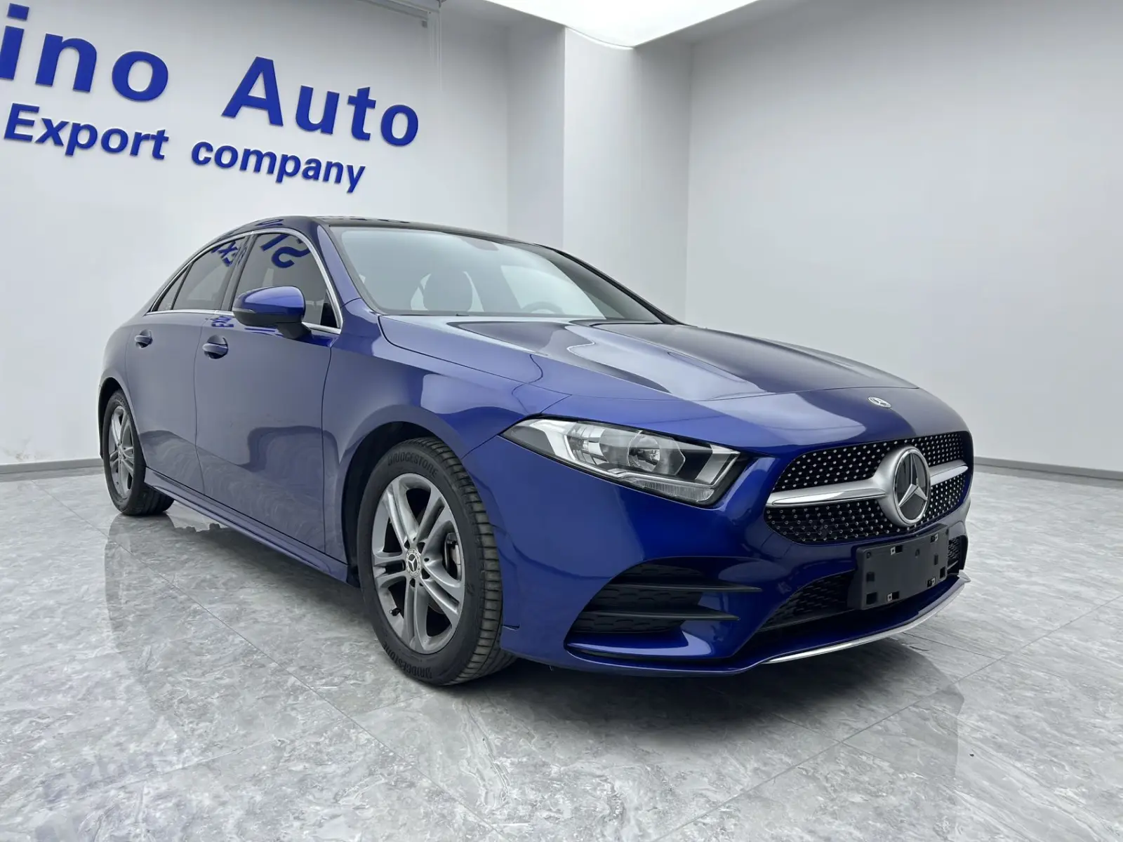 Mercedes-Benz A180L, 2022