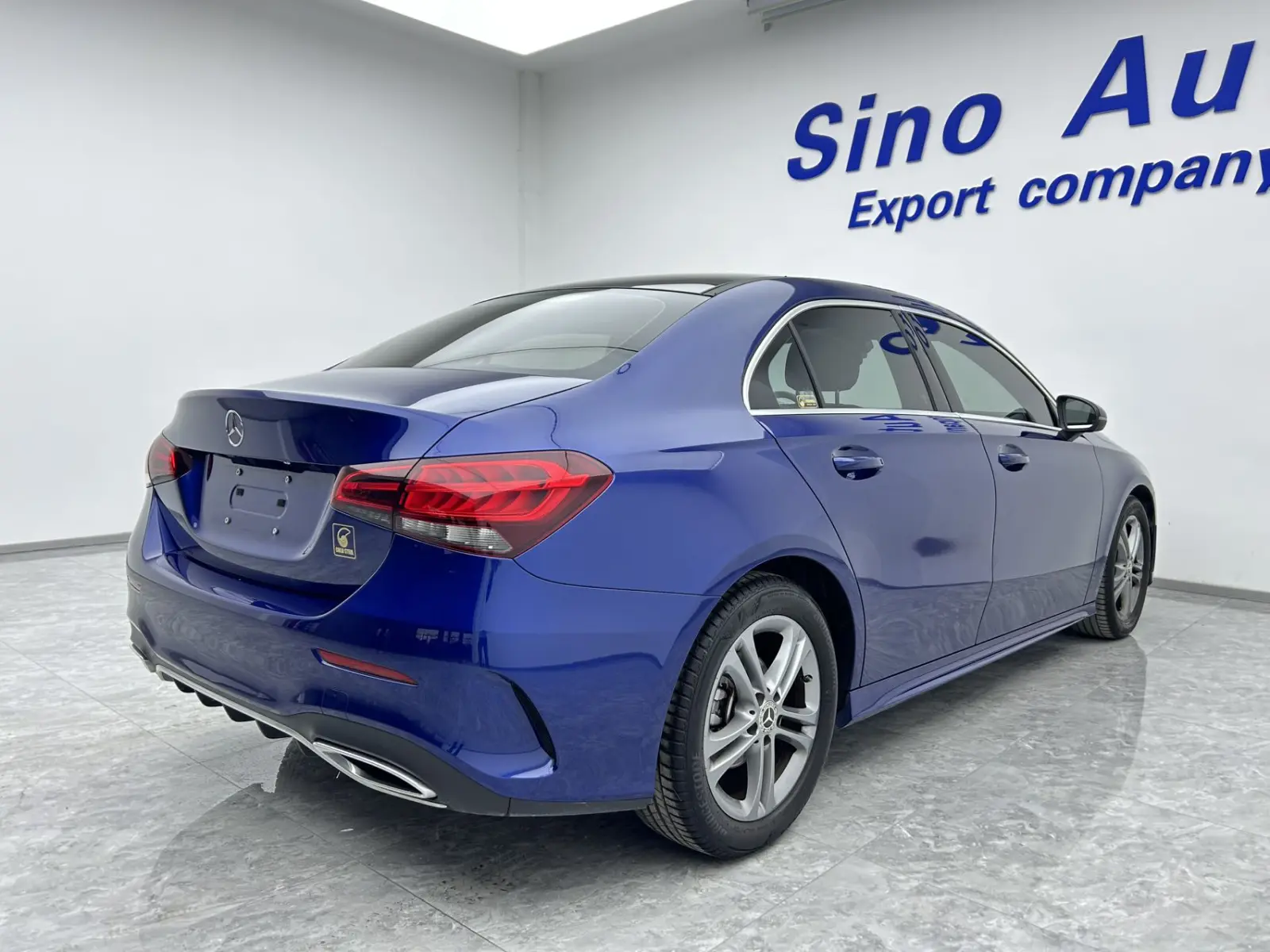 Mercedes-Benz A180L, 2022