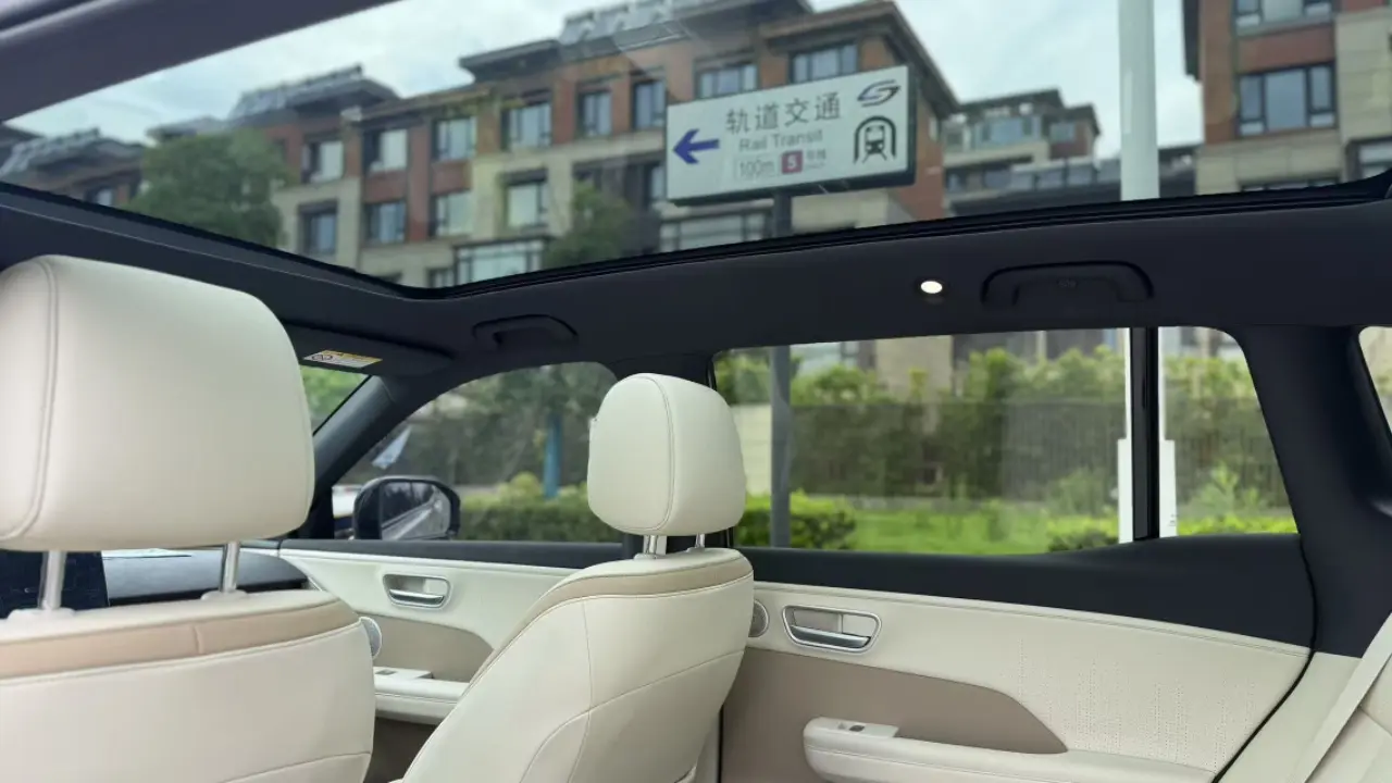 Toyota Platinum Wisdom, 2025