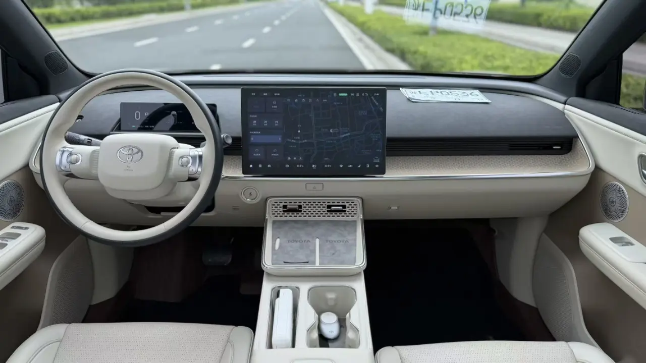 Toyota Platinum Wisdom, 2025