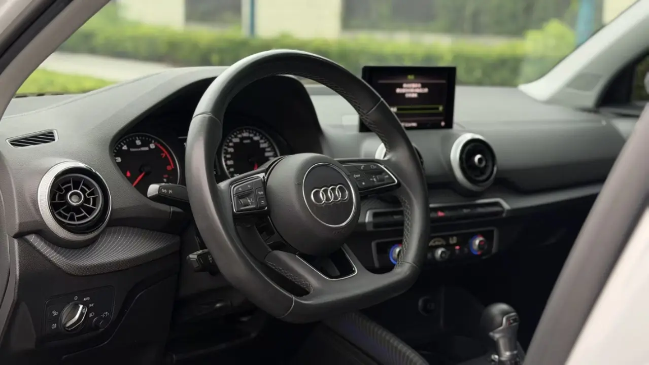 Audi Q2L, 2023
