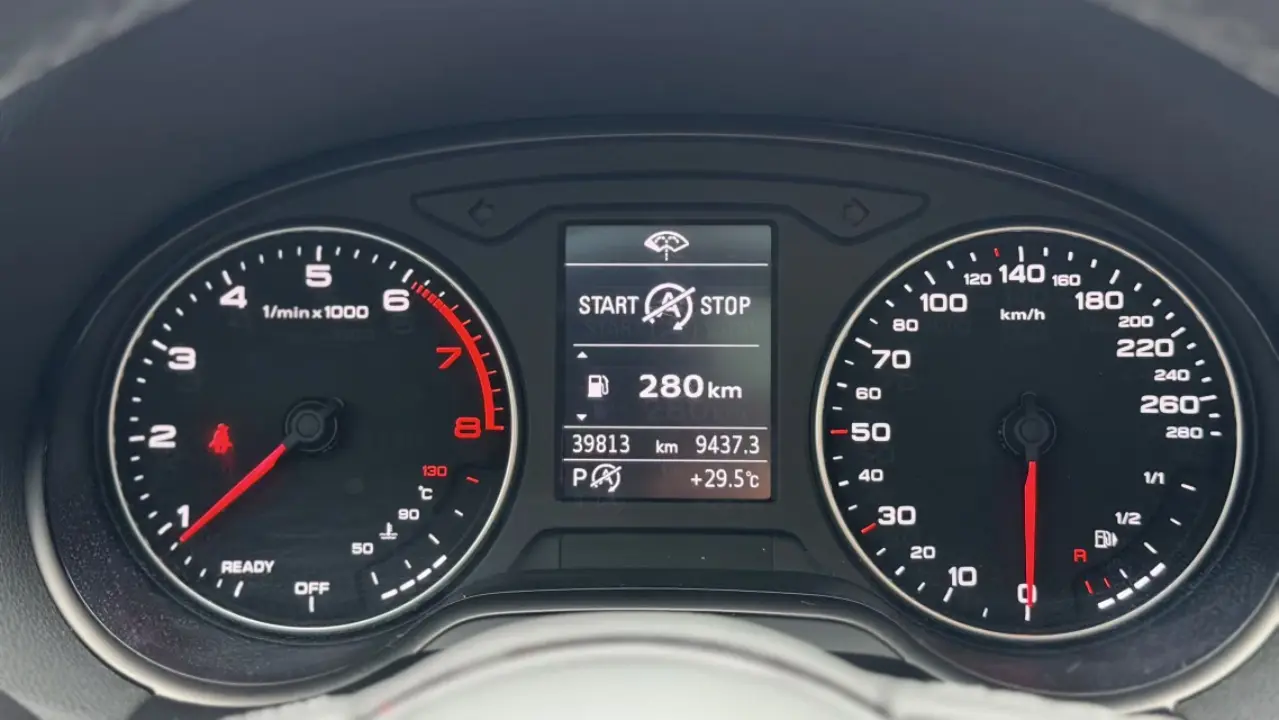 Audi Q2L, 2023