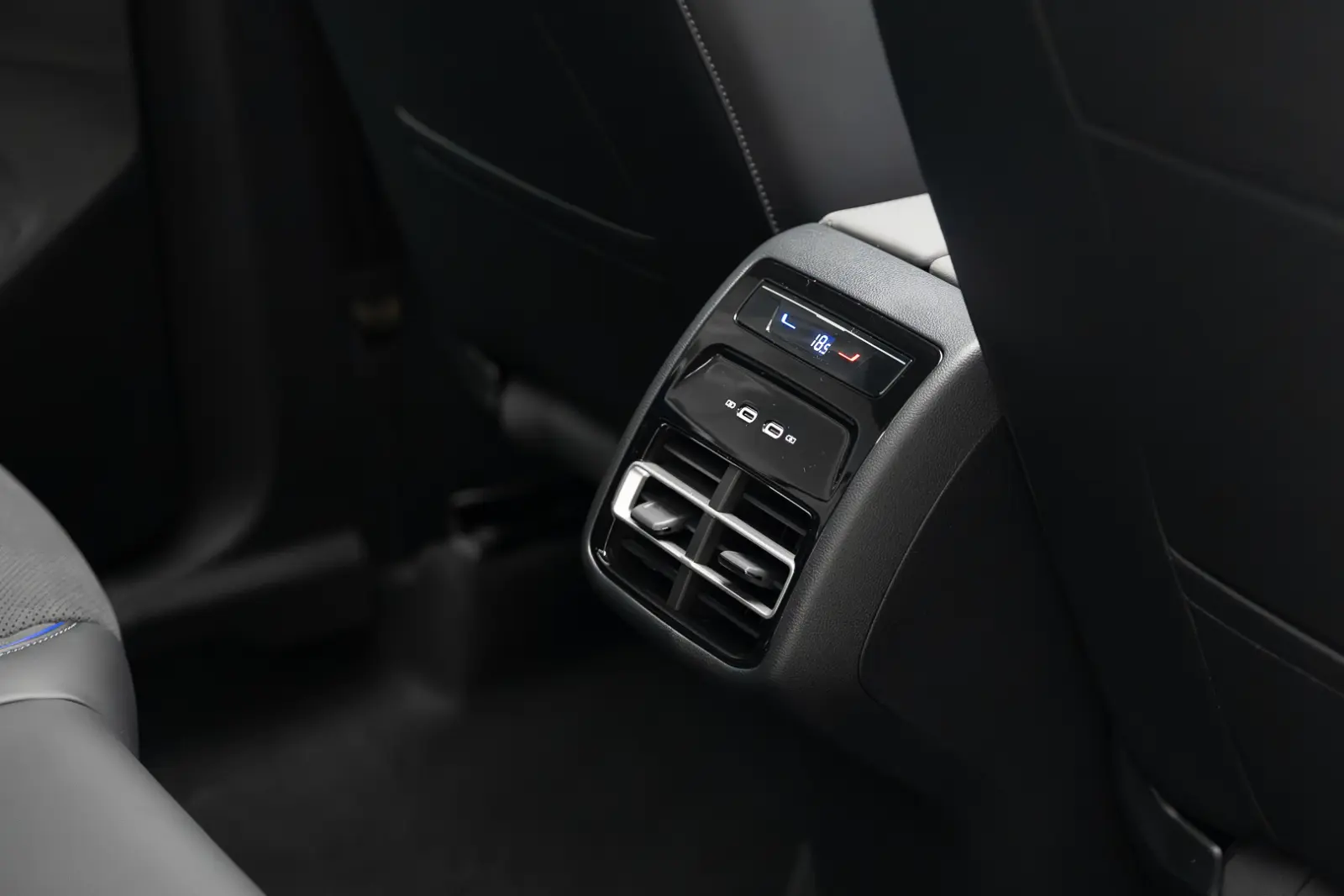 Volkswagen Tiguan L 2026 26