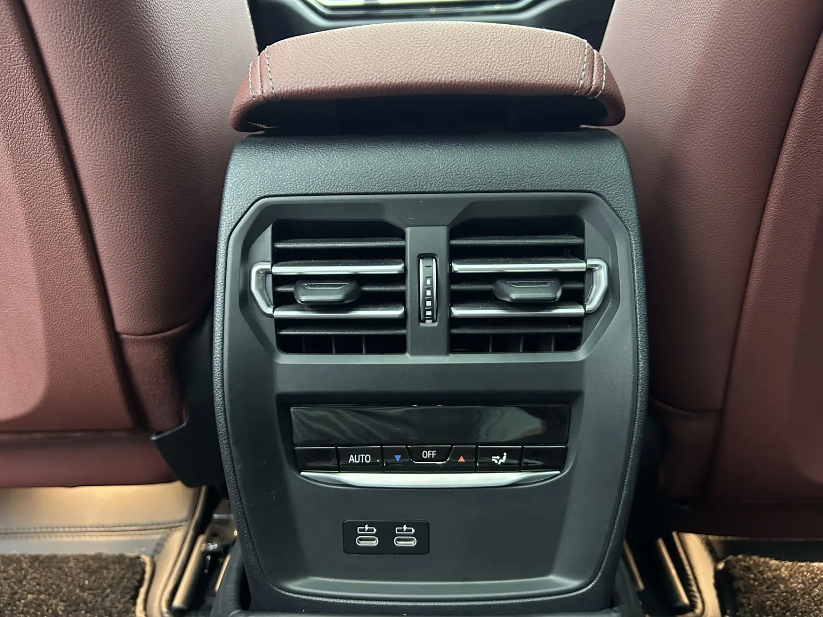 BMW 320Li, 2022