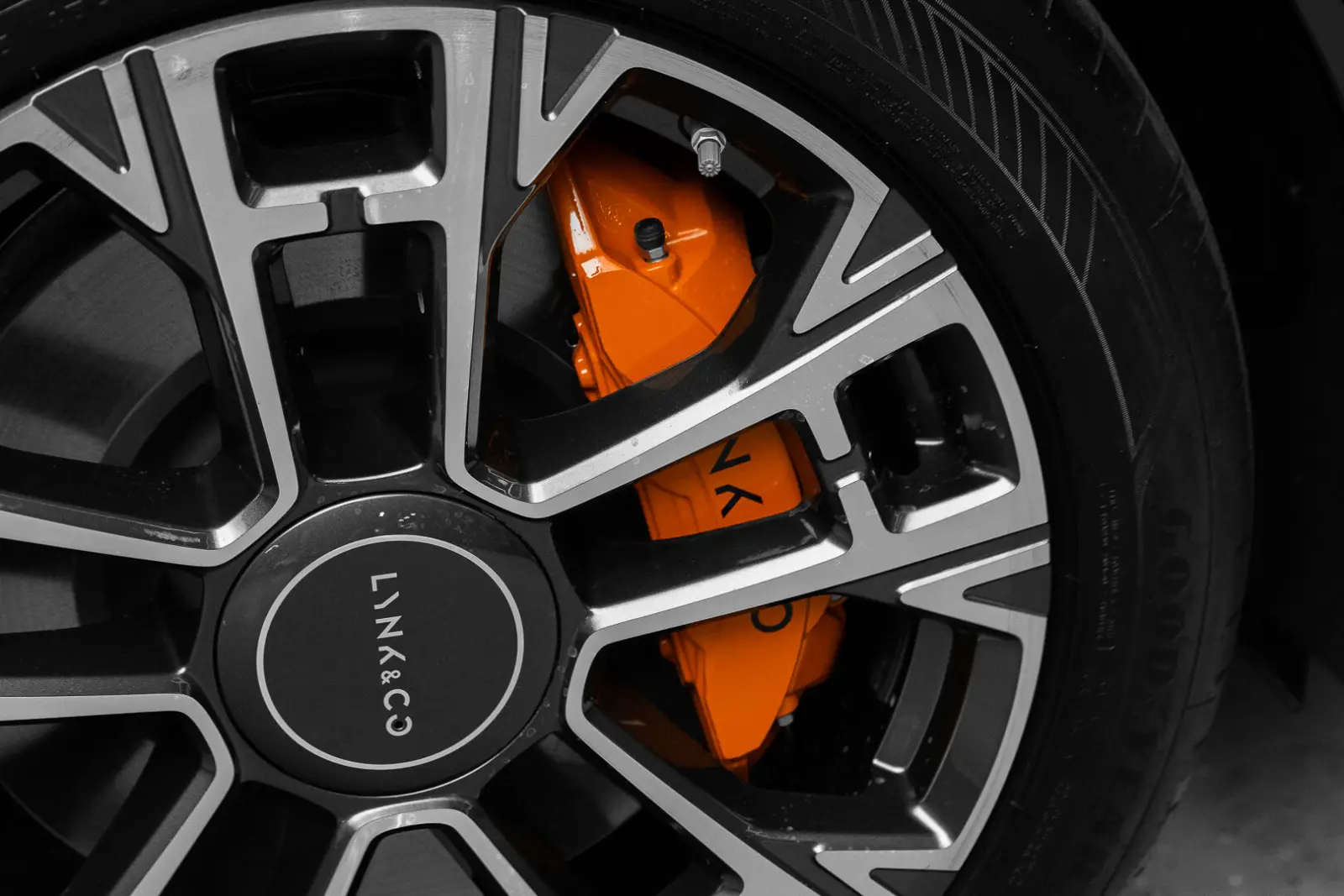 Lynk & Co 900 2025 12