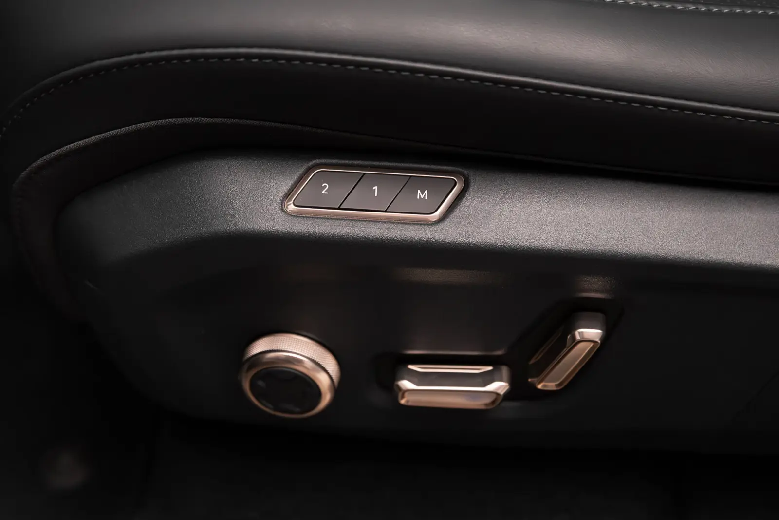 Lynk & Co 900 2025 22