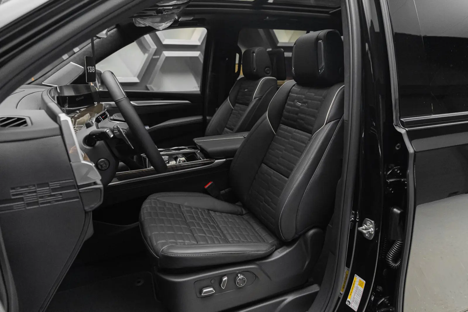 Cadillac Escalade 2026 24
