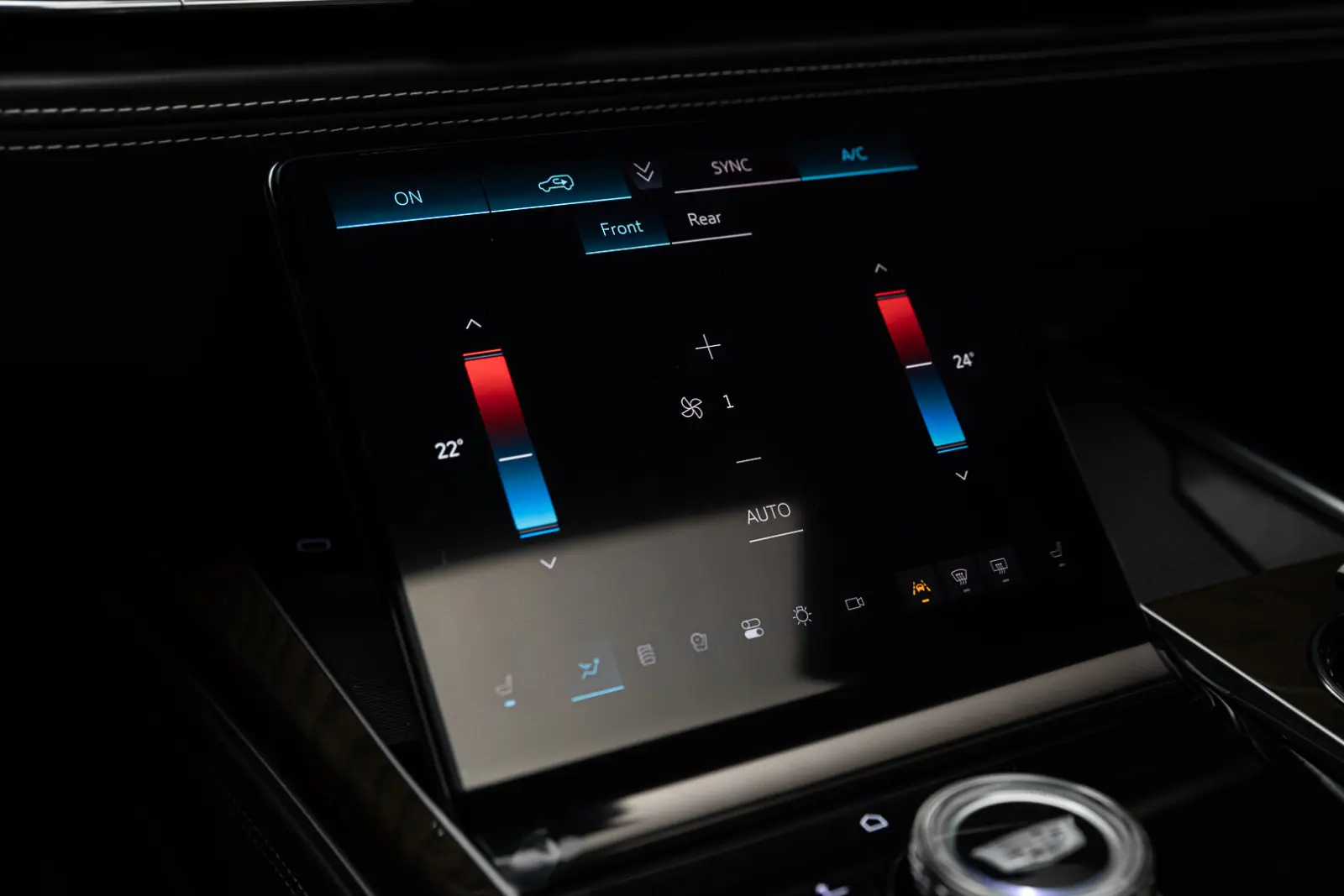 Cadillac Escalade 2026 36
