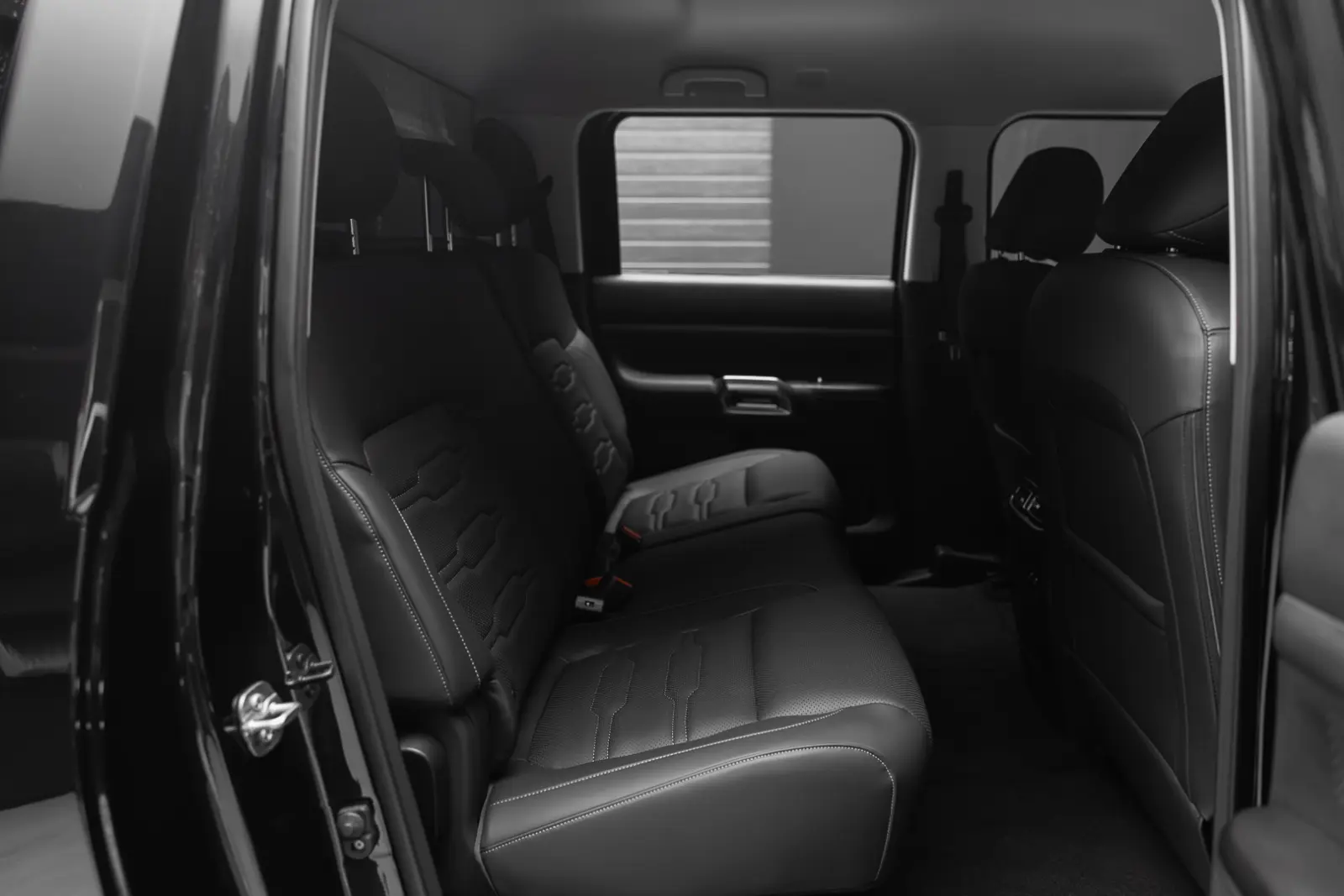 Nissan Frontier Pro 2026 30