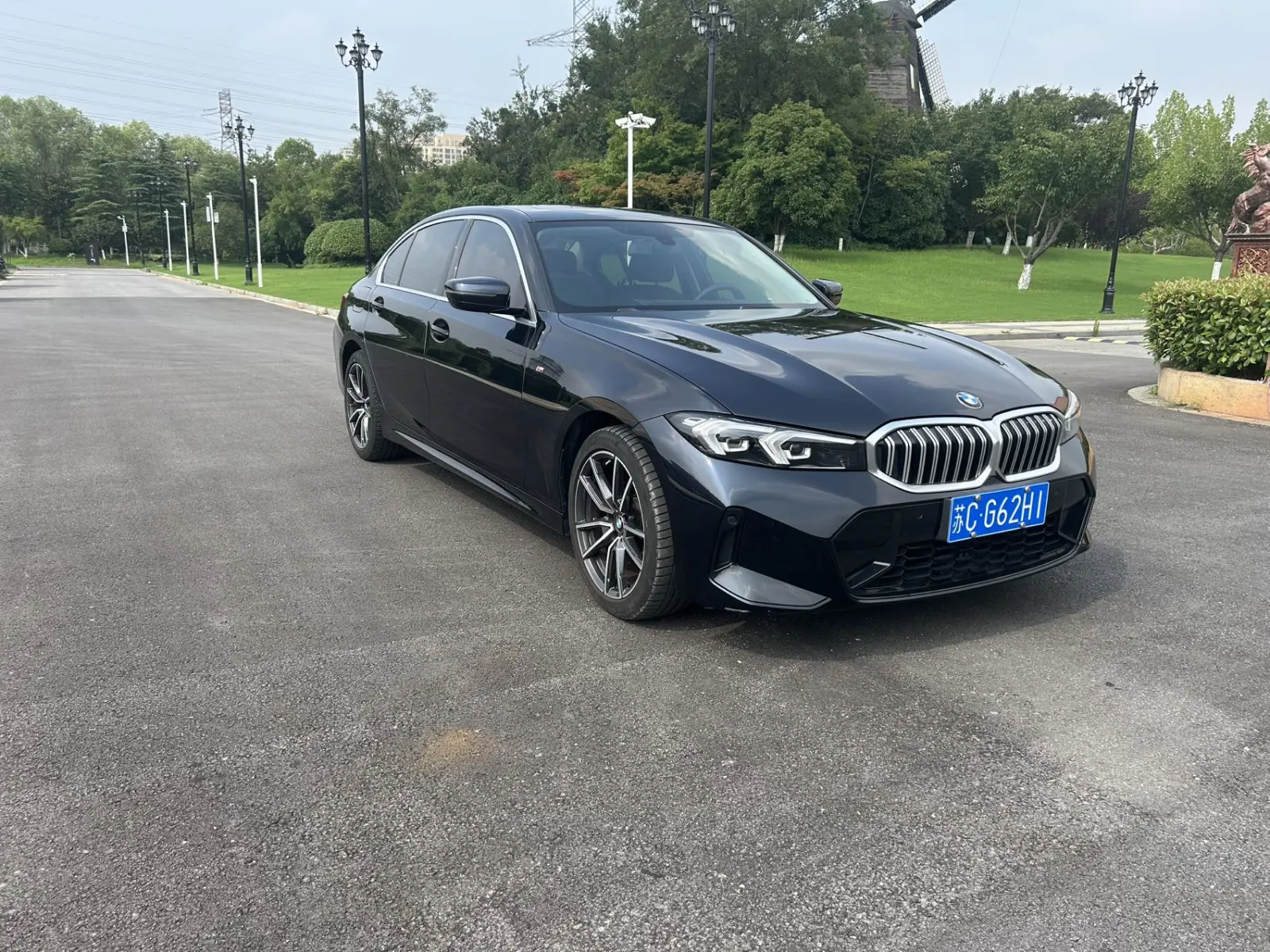 BMW 320Li, 2023