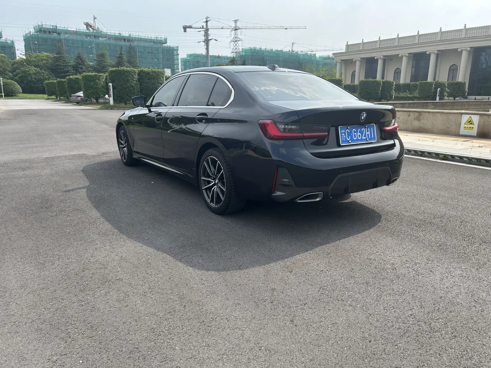 BMW 320Li, 2023