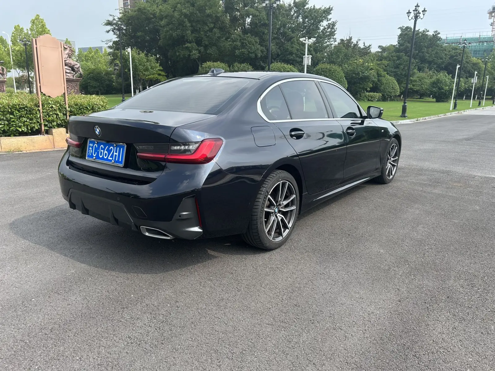 BMW 320Li, 2023