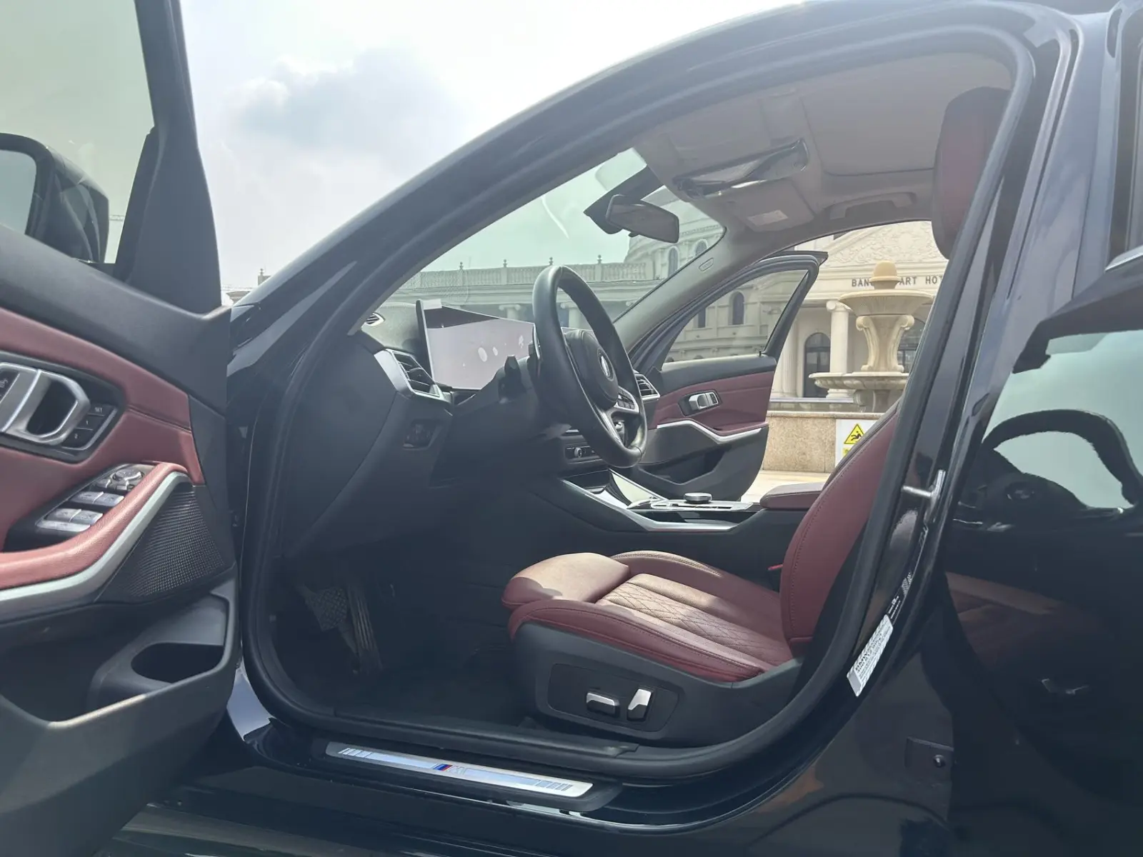 BMW 320Li, 2023