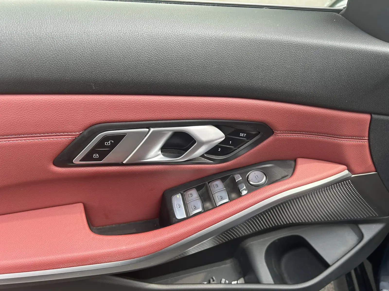 BMW 320Li, 2023