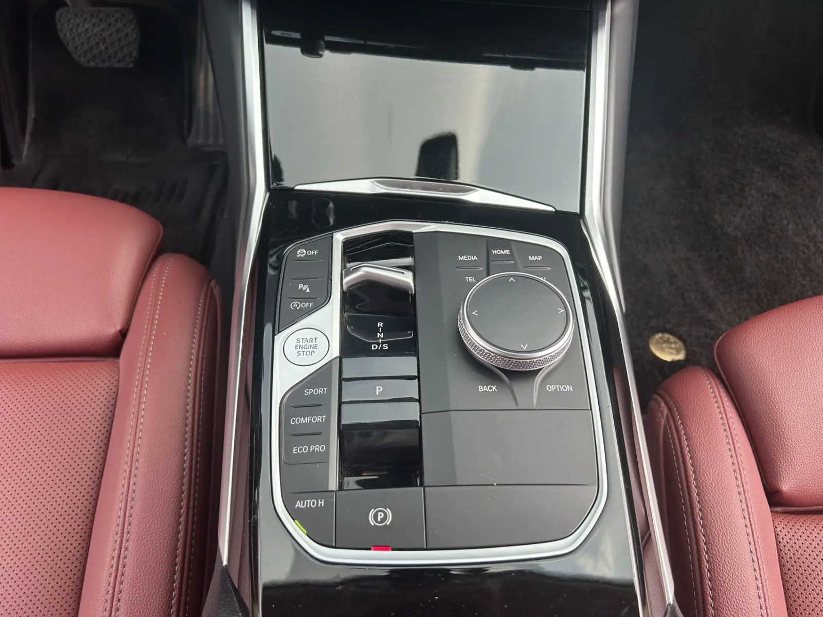 BMW 320Li, 2023