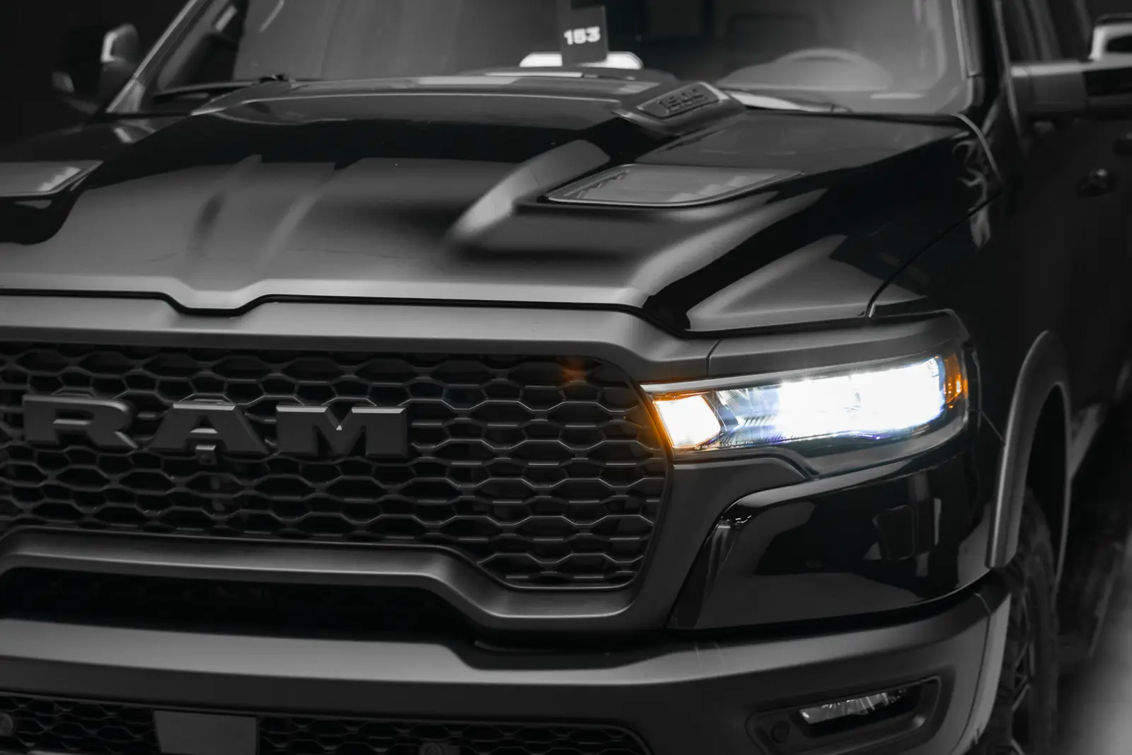 RAM 1500 2025 8