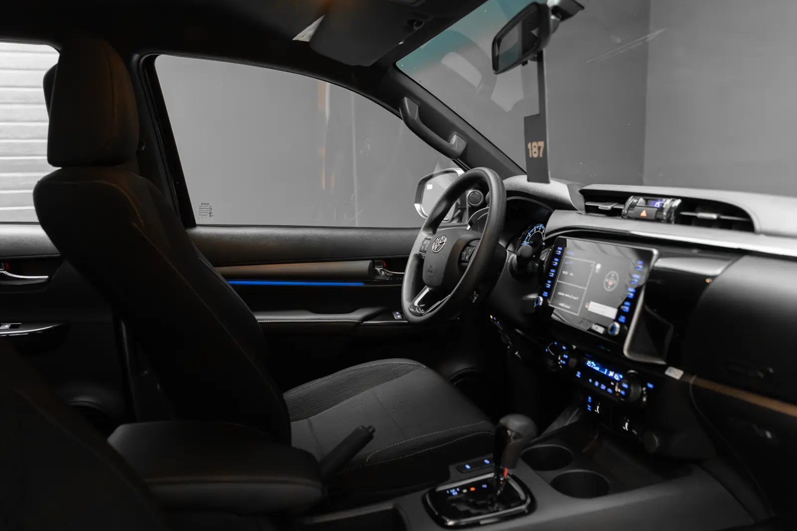 Toyota Hilux 2025 25