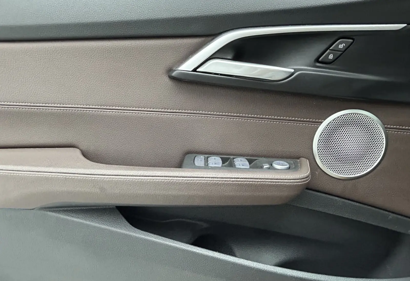BMW 120i, 2022
