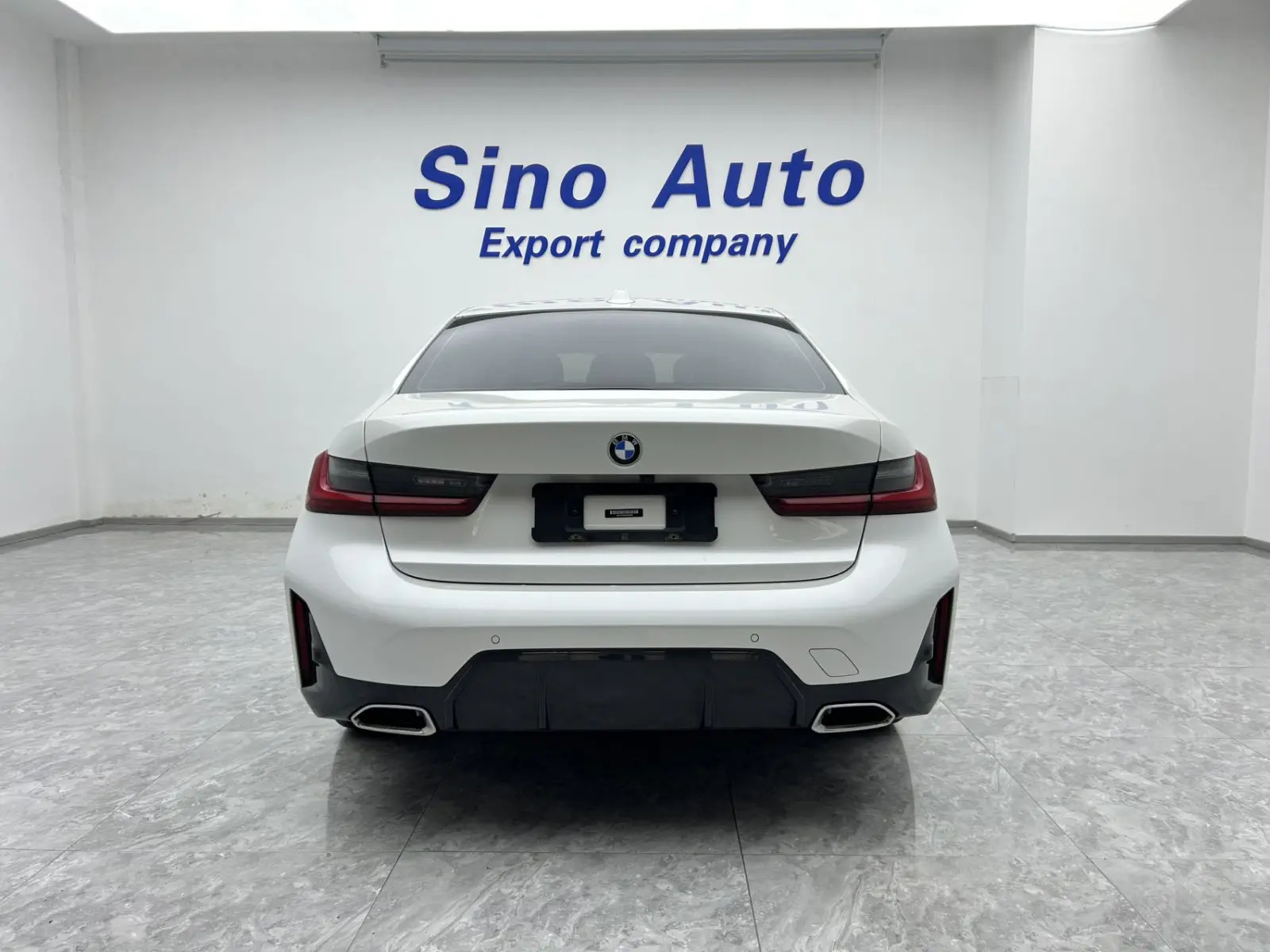 BMW 320Li, 2022
