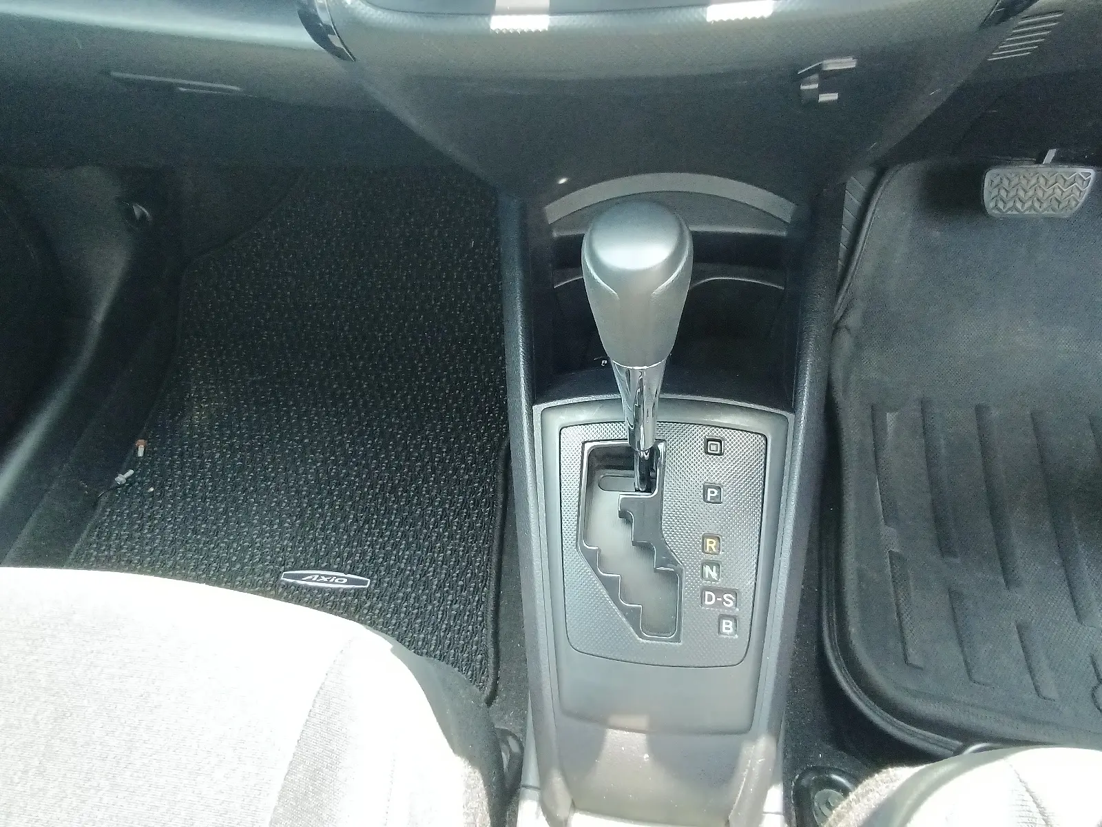 Toyota Corolla Axio, 2022