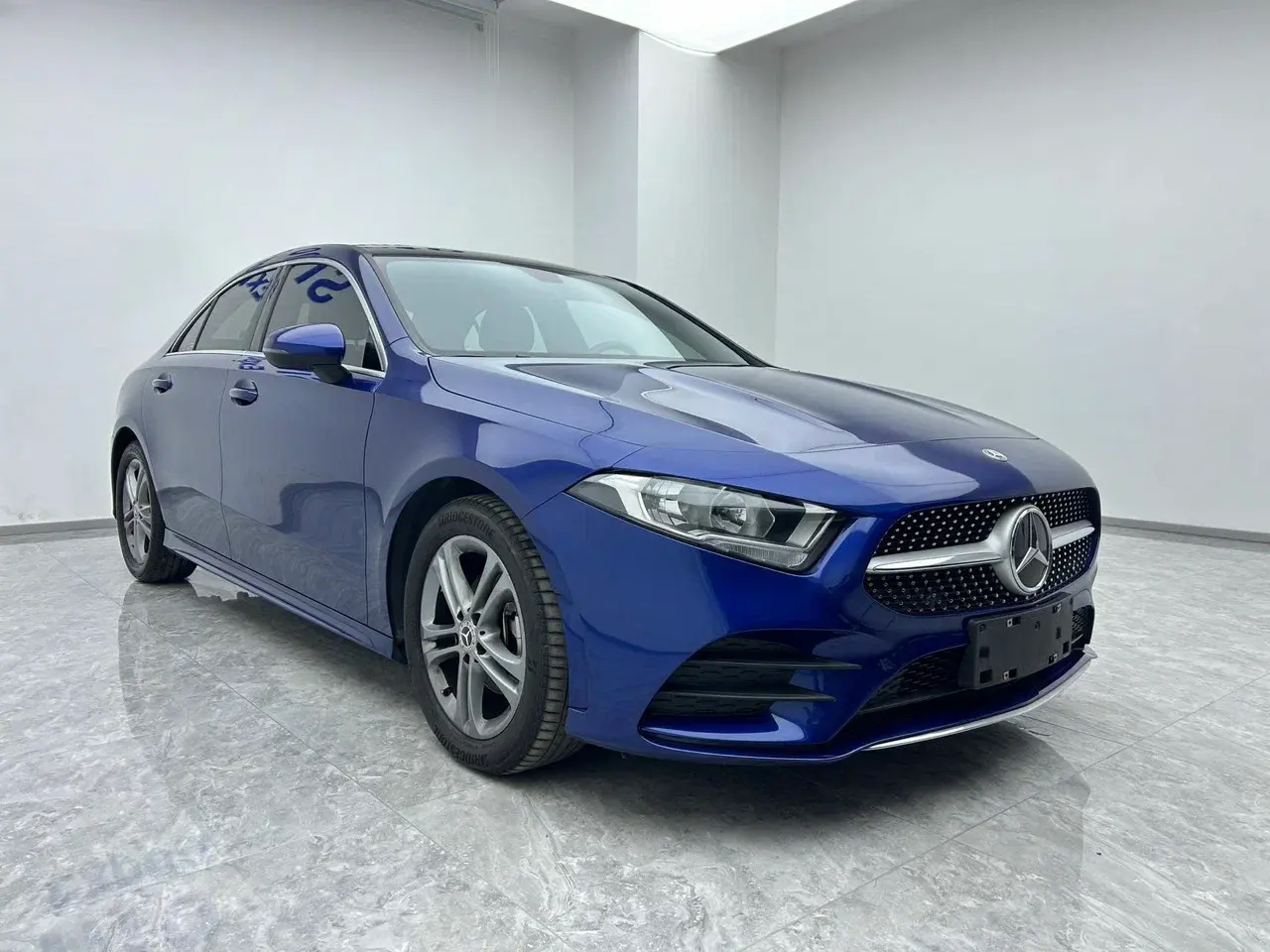 Mercedes-Benz A180L, 2022
