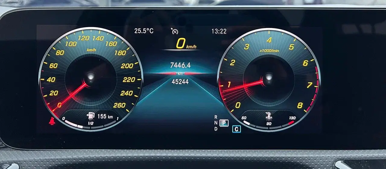 Mercedes-Benz A180L, 2022