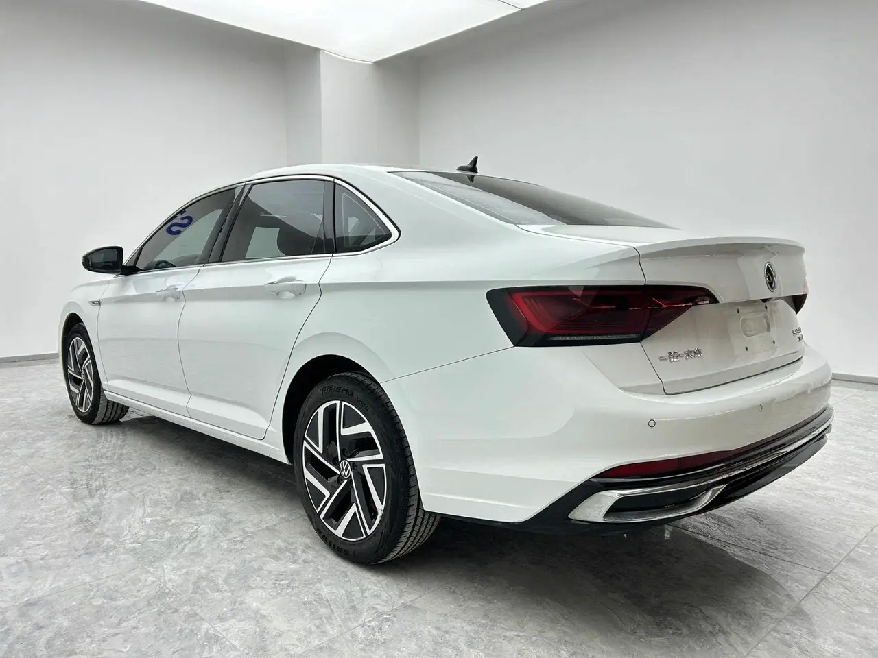 Volkswagen Sagitar, 2022