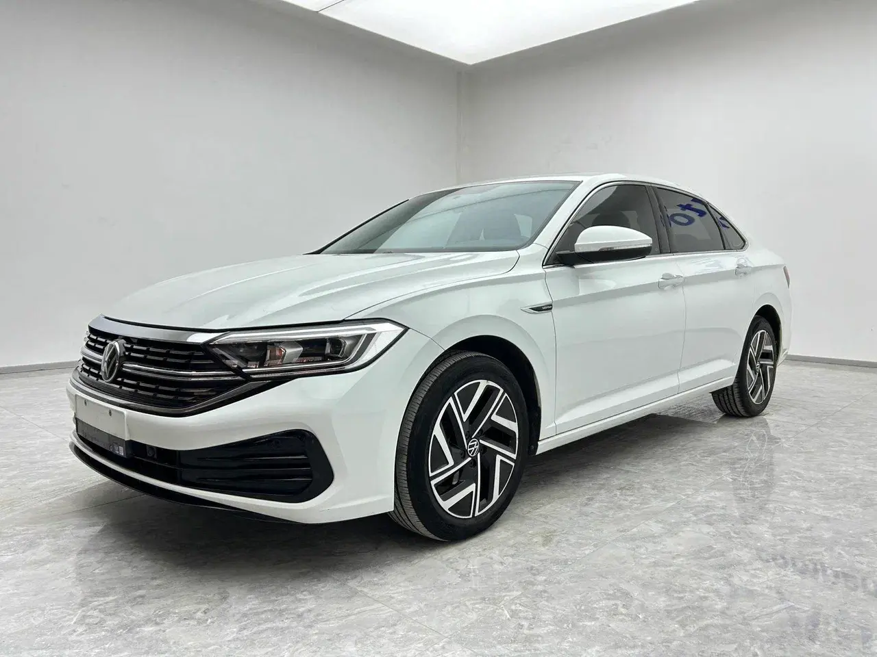 Volkswagen Sagitar, 2022