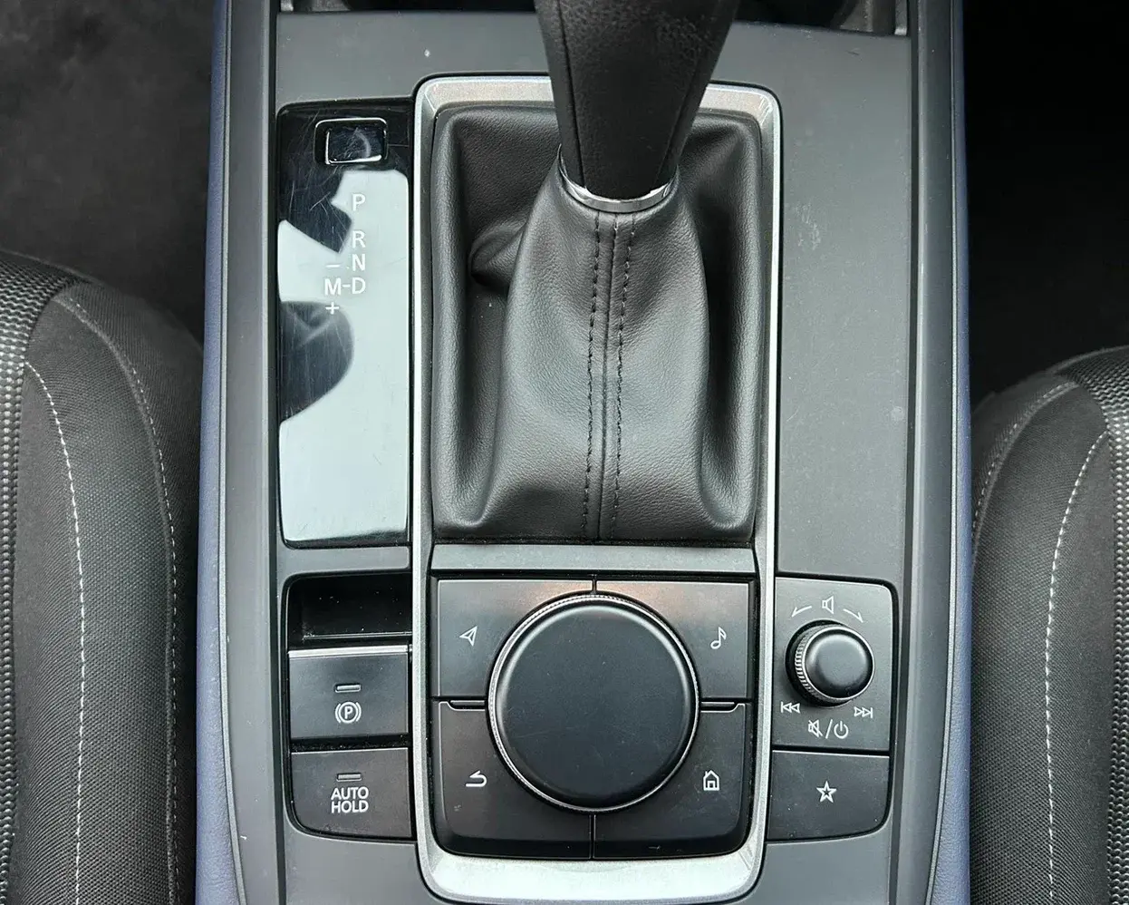 Mazda CX-30, 2022