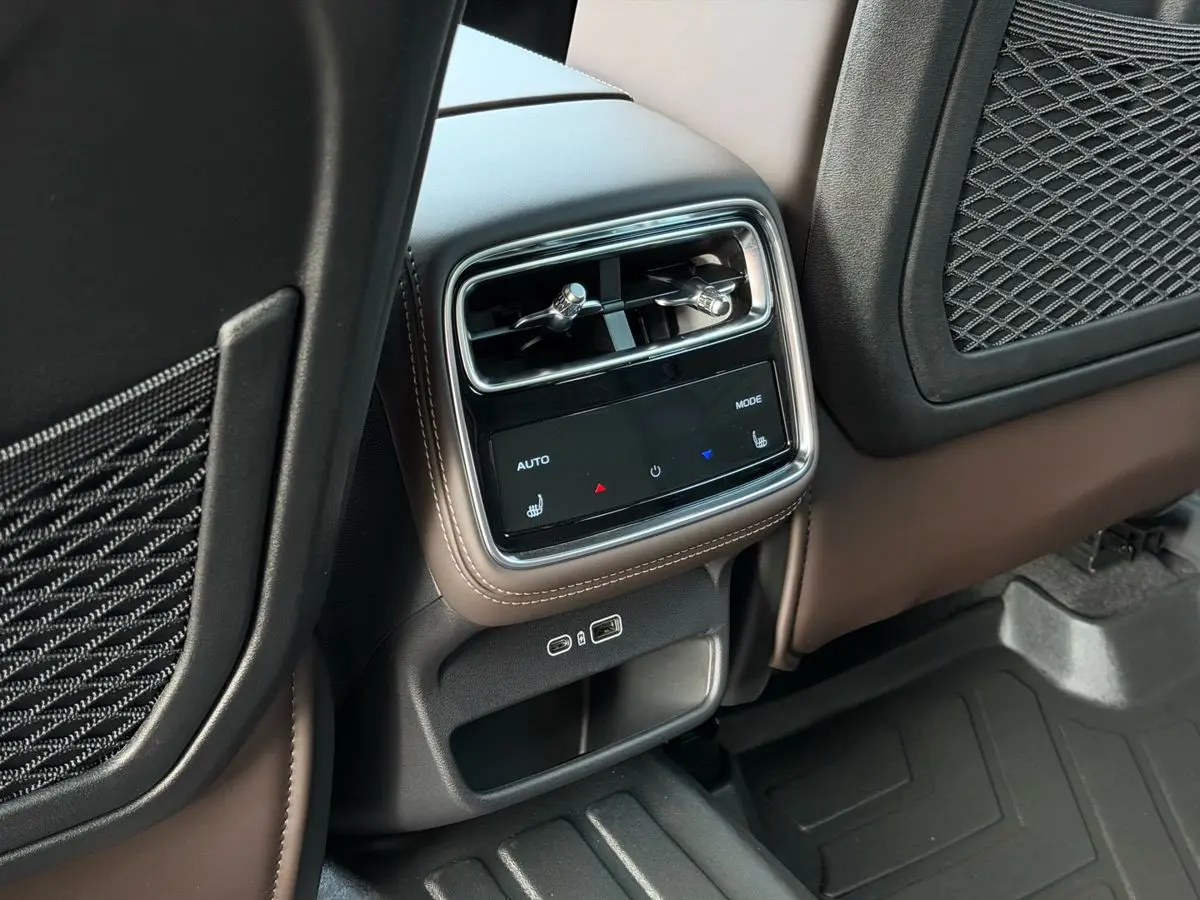 Geely Monjaro, 2026