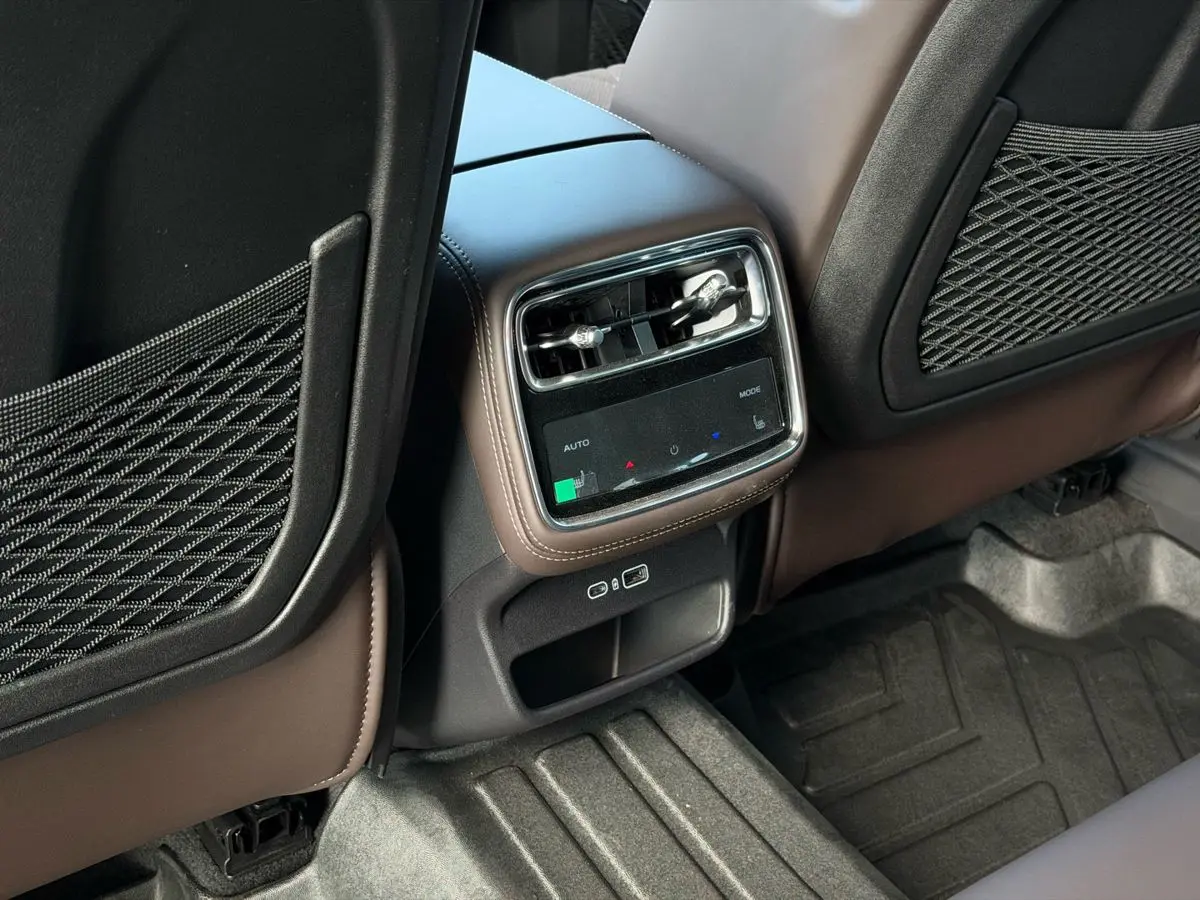 Geely Monjaro, 2026