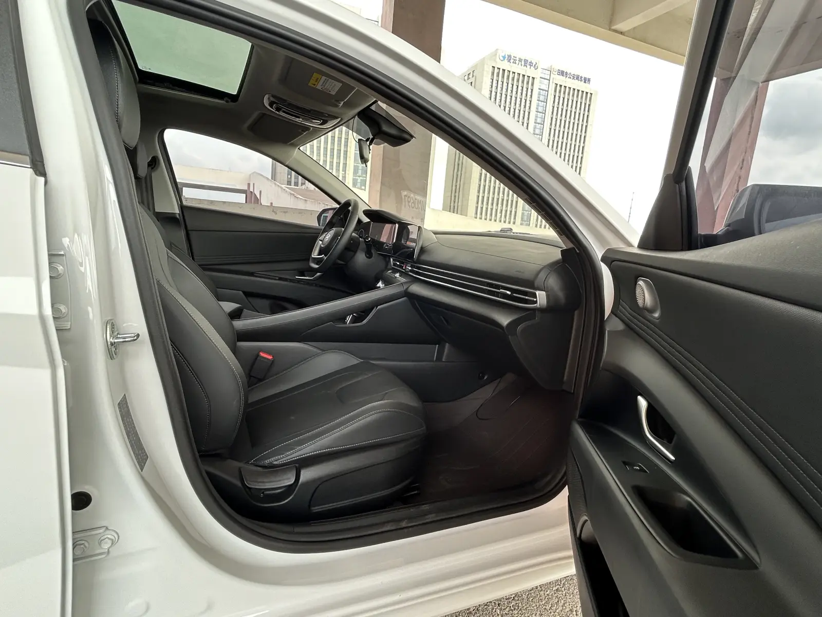 Hyundai Elantra, 2023