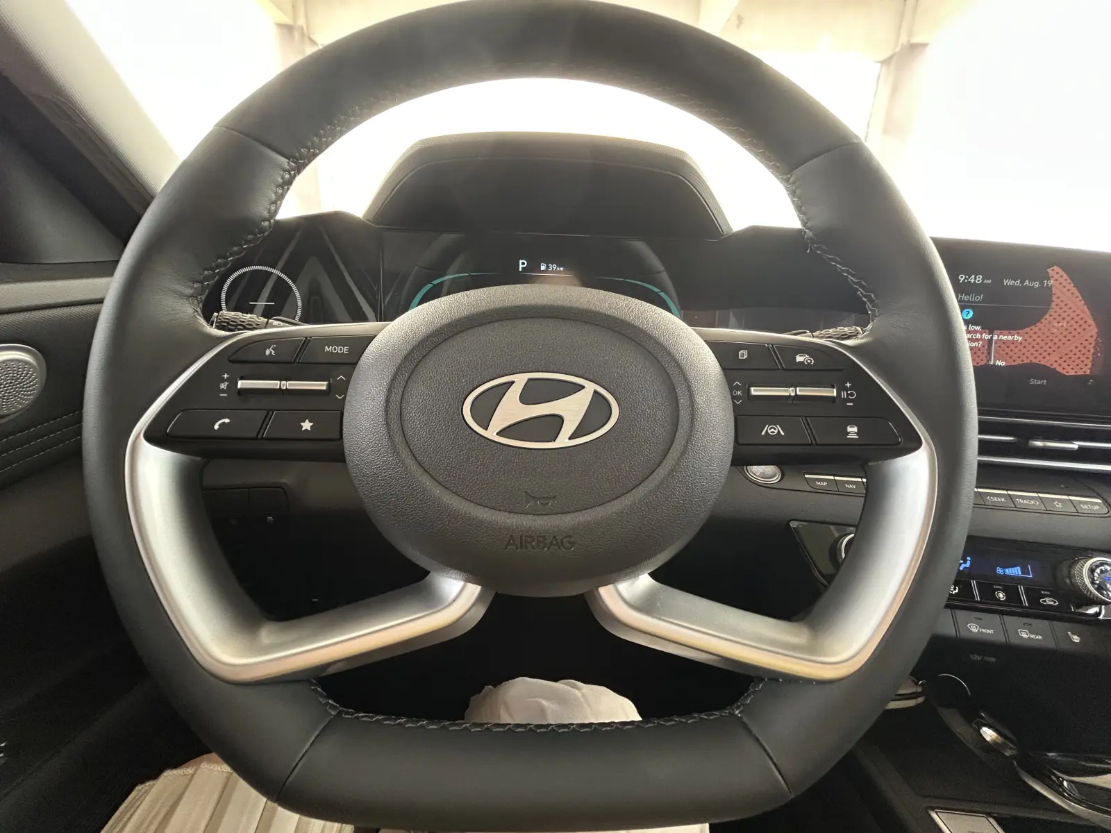 Hyundai Elantra, 2023
