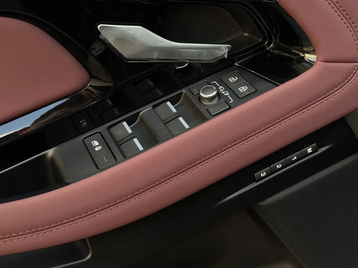 Land Rover Range Rover Evoque, 2025