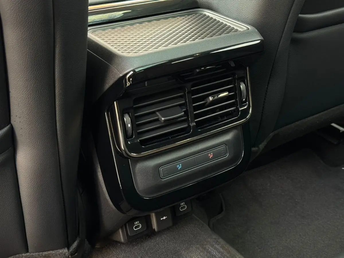 Land Rover Range Rover Evoque, 2025