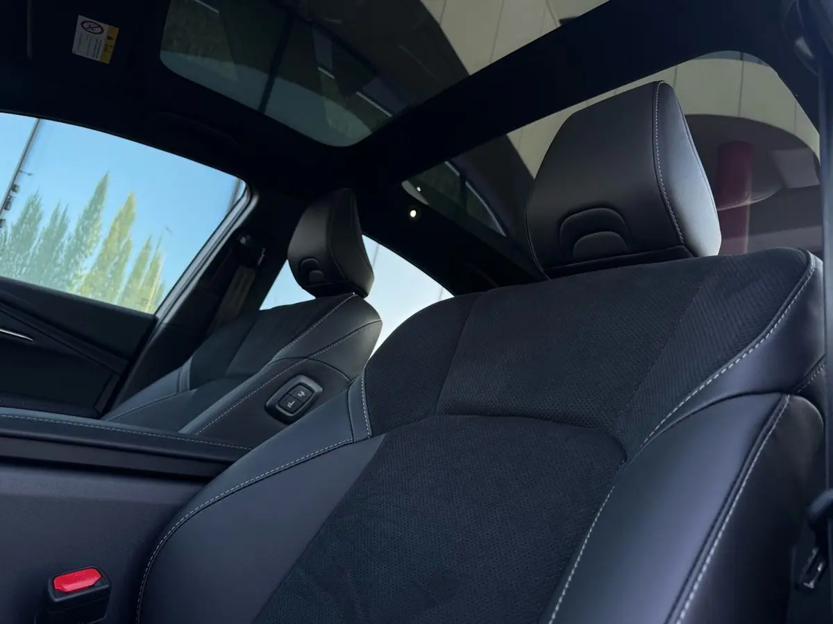 Toyota Camry, 2026