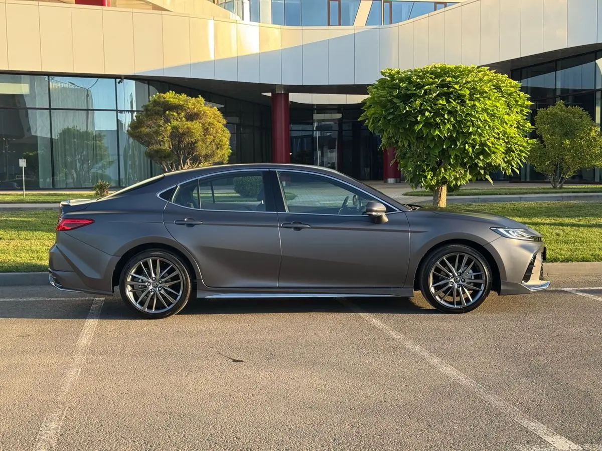 Toyota Camry, 2026