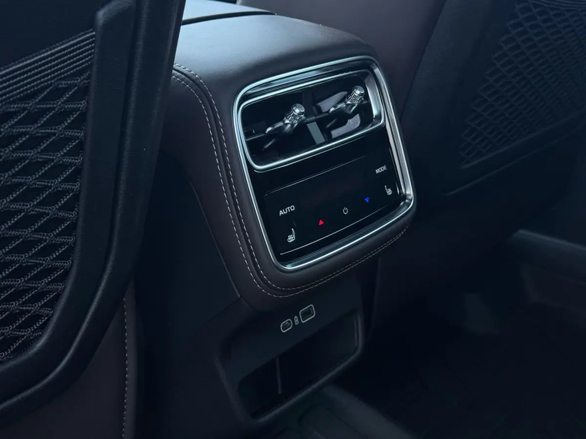 Geely Monjaro, 2026