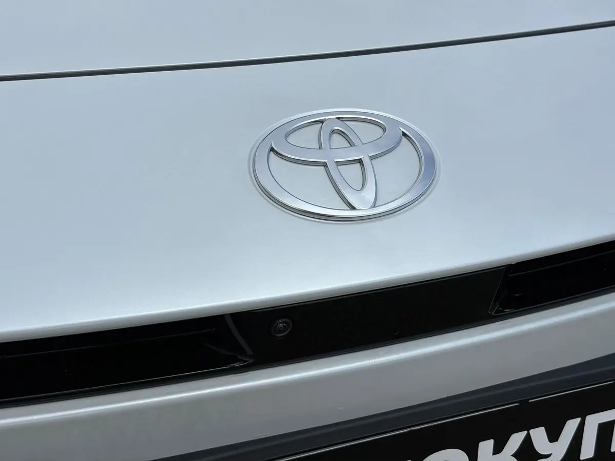 Toyota Camry, 2026