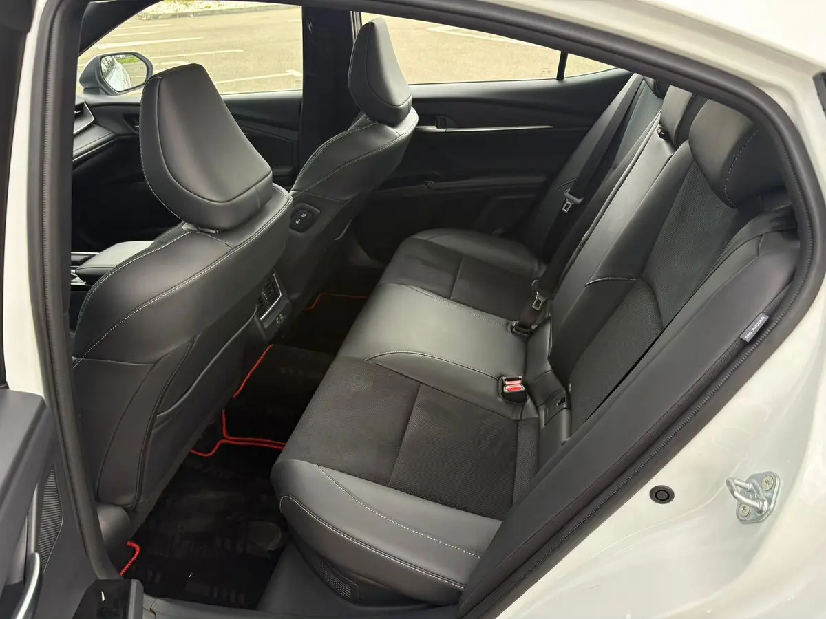 Toyota Camry, 2026